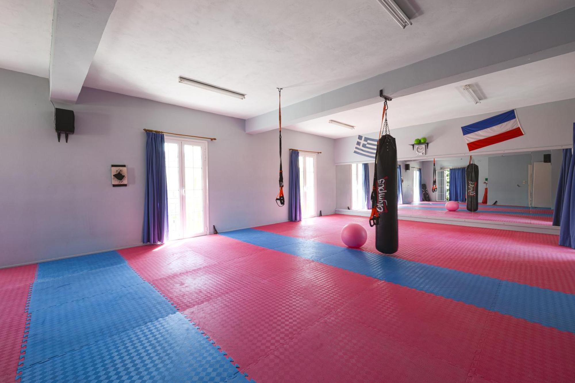 Gosia Apartment Gym Included Lixouri Exterior foto